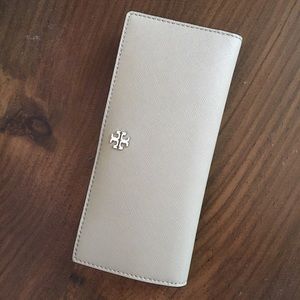Tory Burch wallet